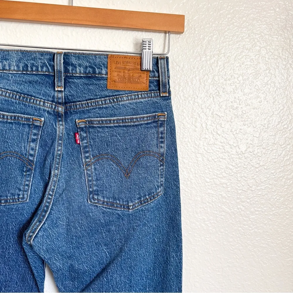 Levi's Premium Womans Wedgie Straight Jeans W26 - Image 6