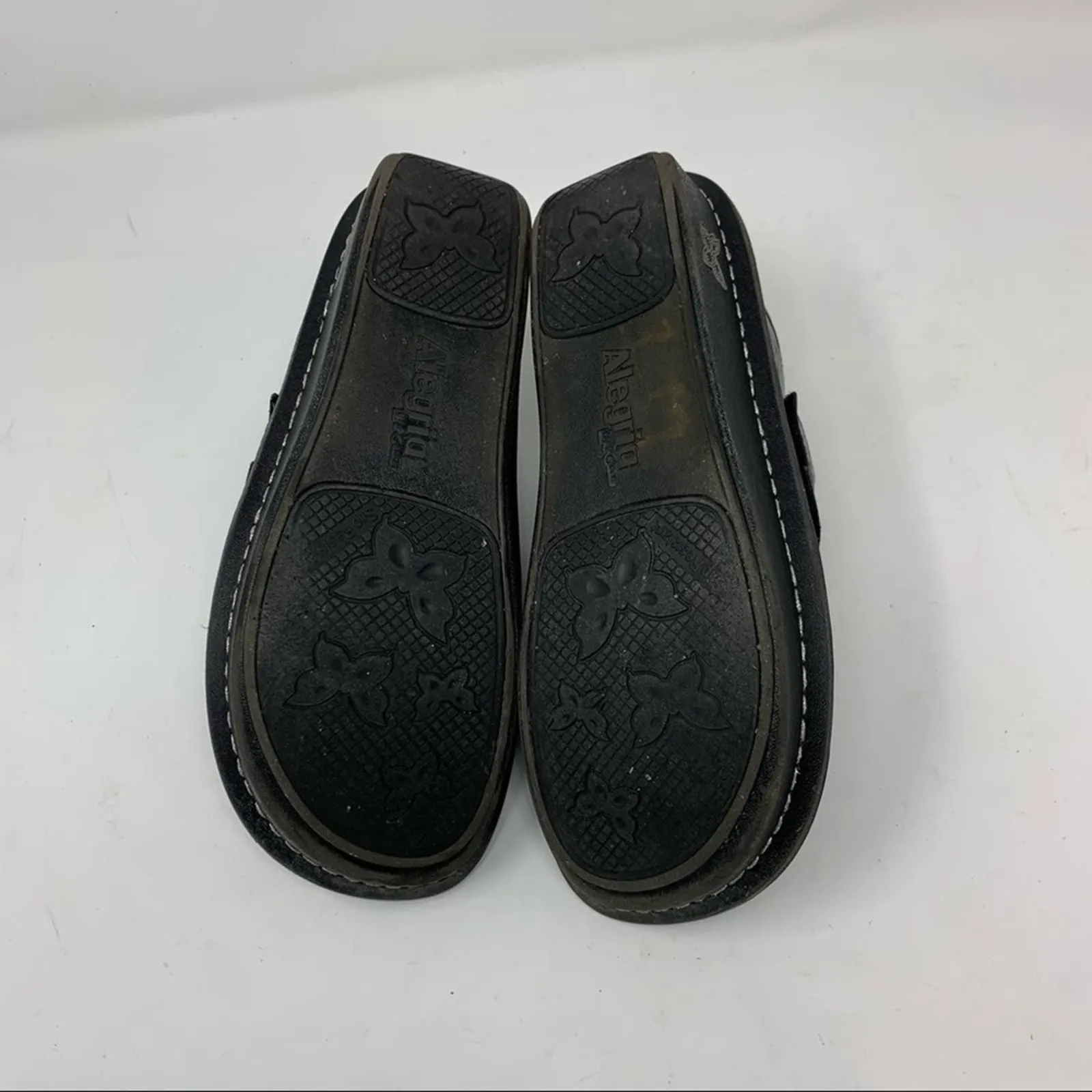 Alegria Alli Black Silver Rose Professional Clog - Image 8