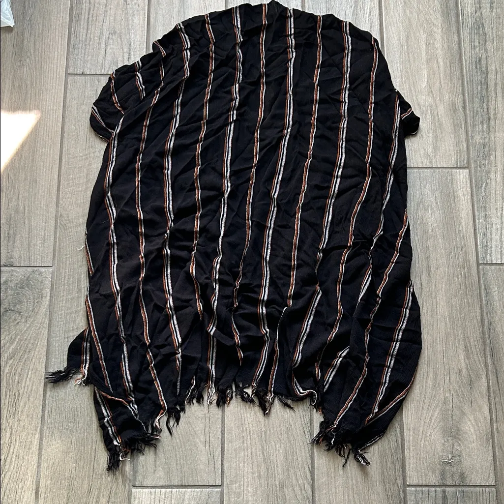 Black Striped open kimono Size undefined - Image 4