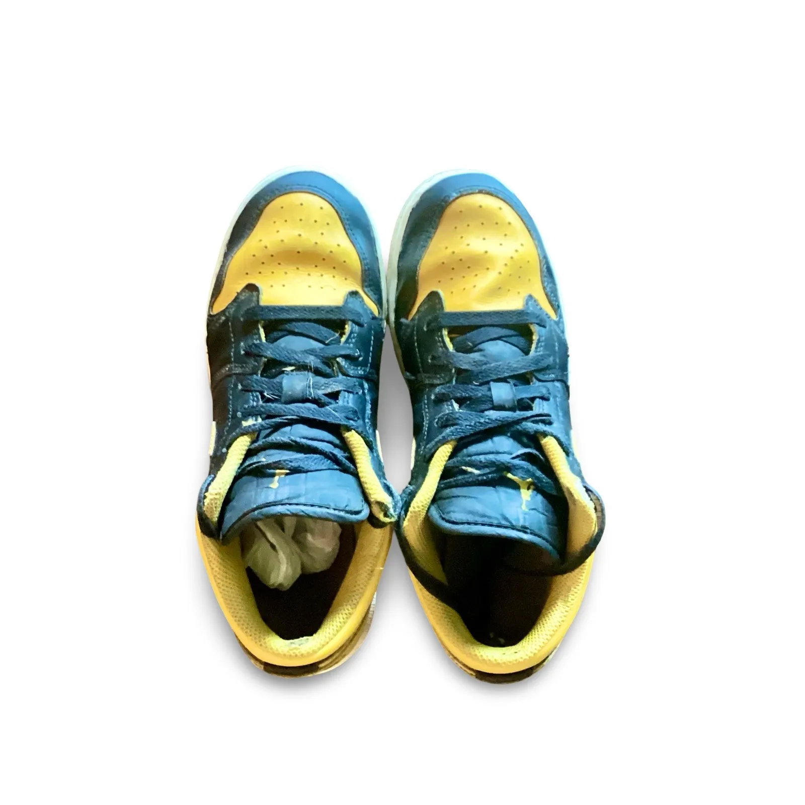 Air Jordan 1 Low SE Big Girl Shoes - Image 8