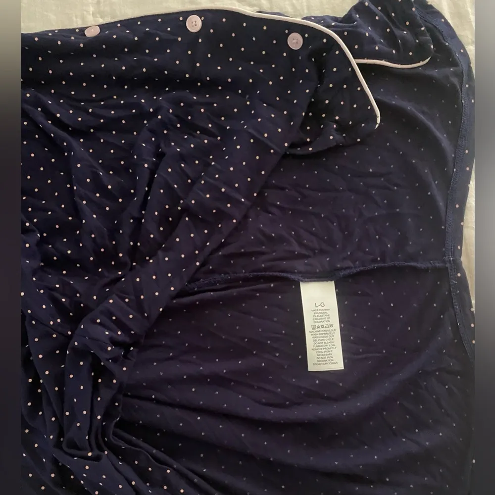Kate spade new york Evergreen  Pajama Top Polka Dot Navy/pink Sz L Soft Comfy - Image 8