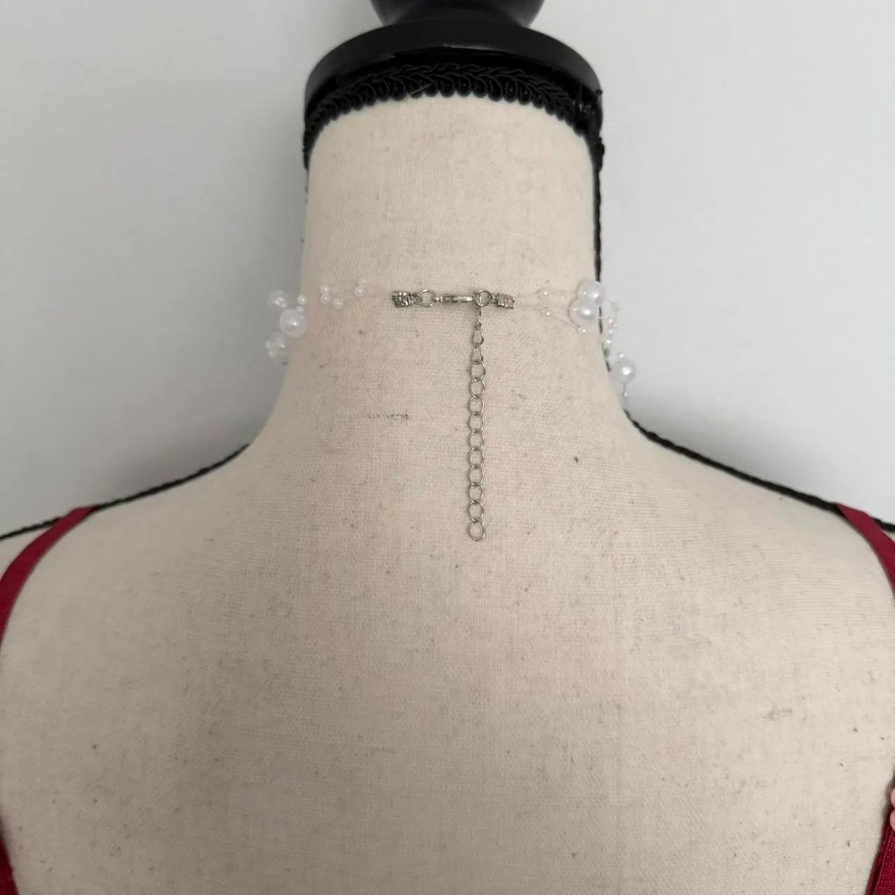 white rosette white pearl choker necklace - Image 5