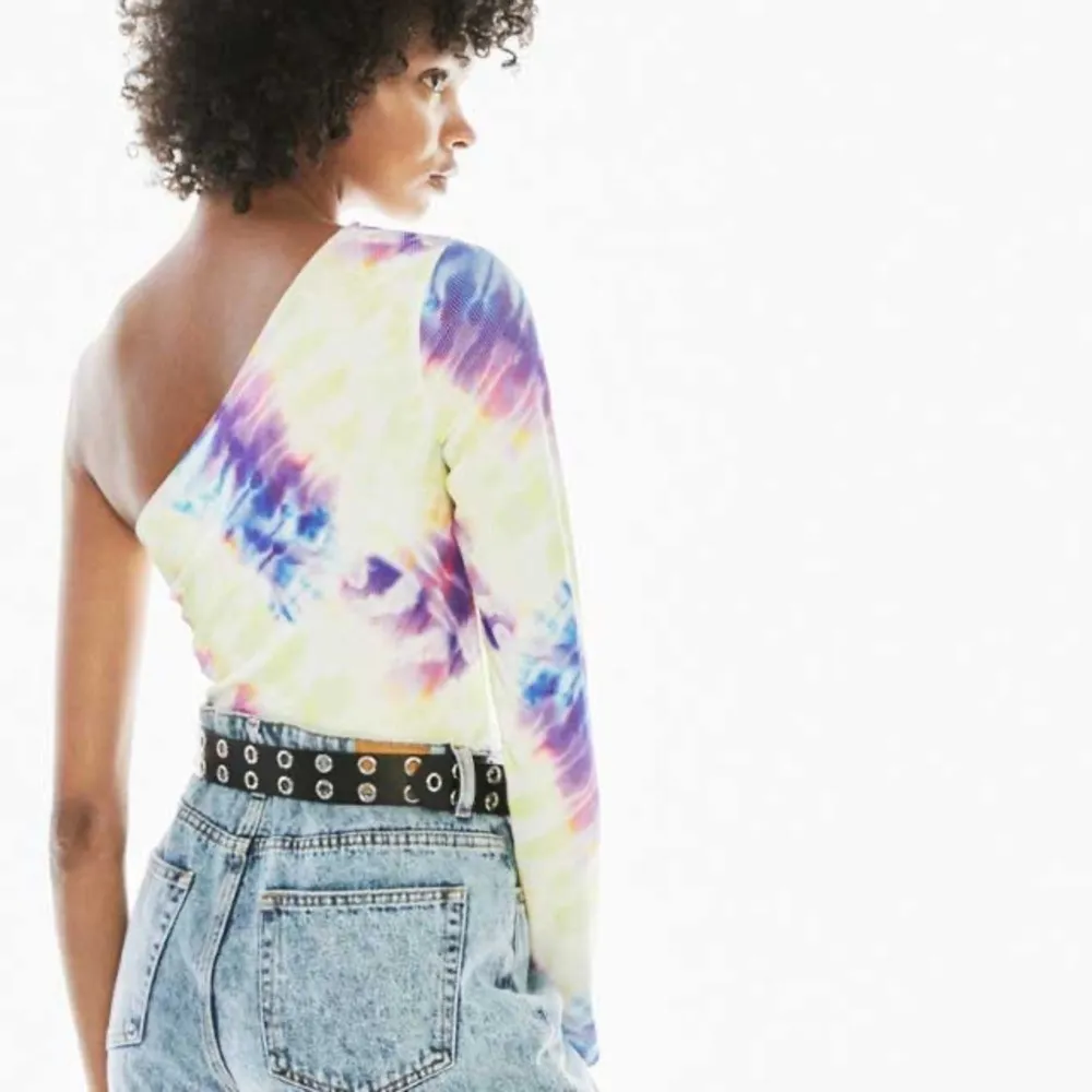 One-Shoulder Tie-Dye Top - Image 2