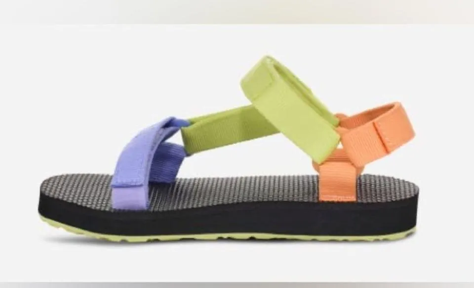 Teva Original Universal Outdoor Sandals, Size 10 New in Box - Image 4