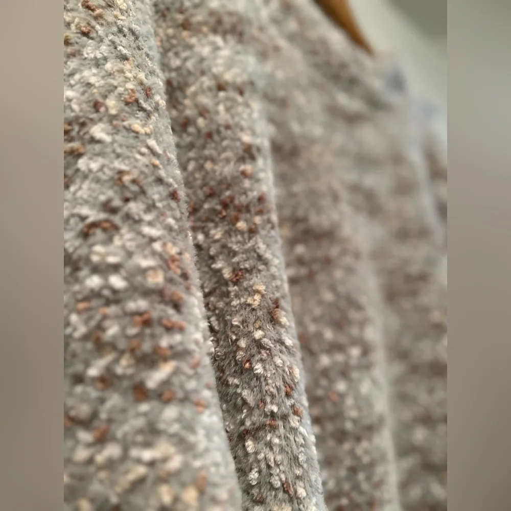 Loveriche bell sleeve mock neck sweater Size L - Image 4