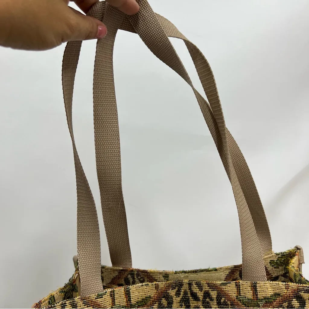 Behringer Palm Tree Leopard Print Nylon Tote Bag w/matching Small Coin Purse - Image 4