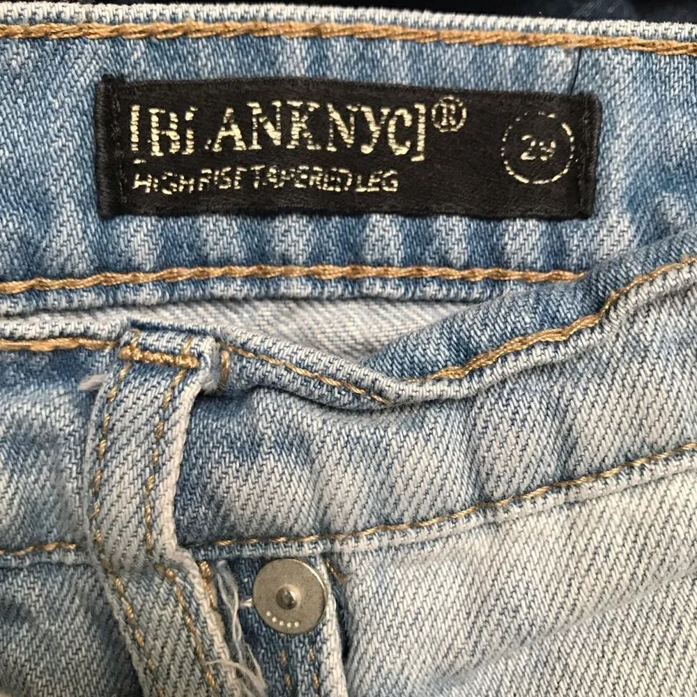 Blank NYC high-rise tapered leg light wash denim jeans 29 - Image 6