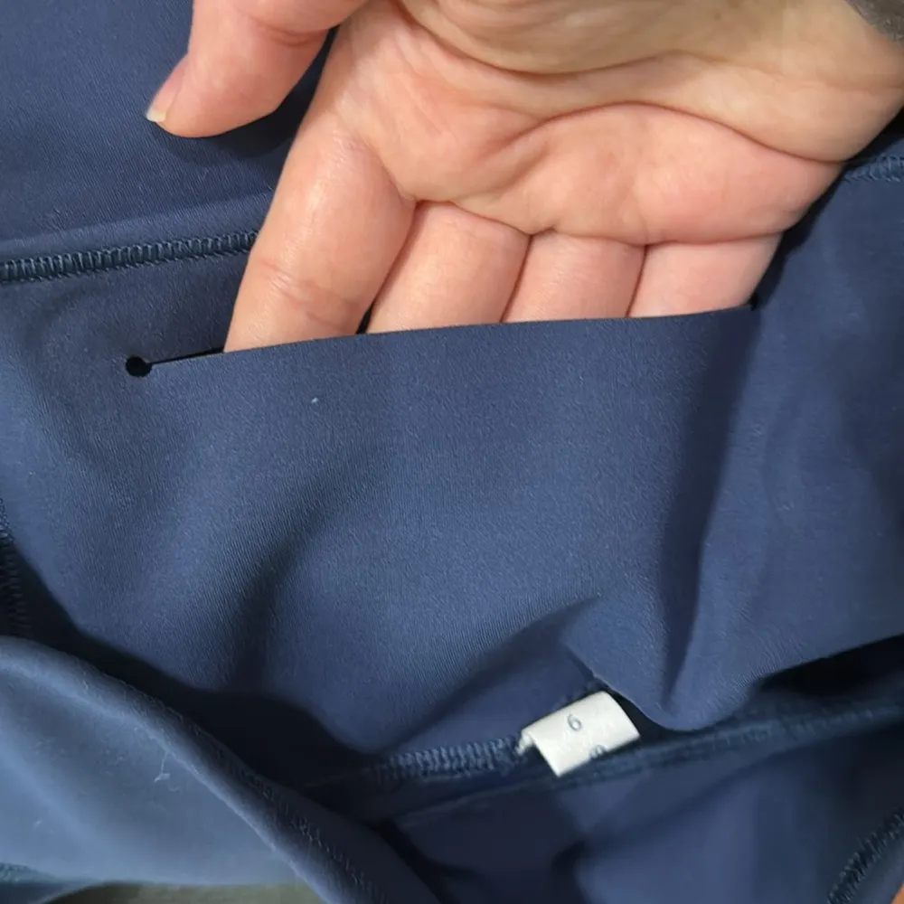 Lululemon Athletica In Movement Crop Everlux 19” leggings in Mach Blue Size 6 - Image 11