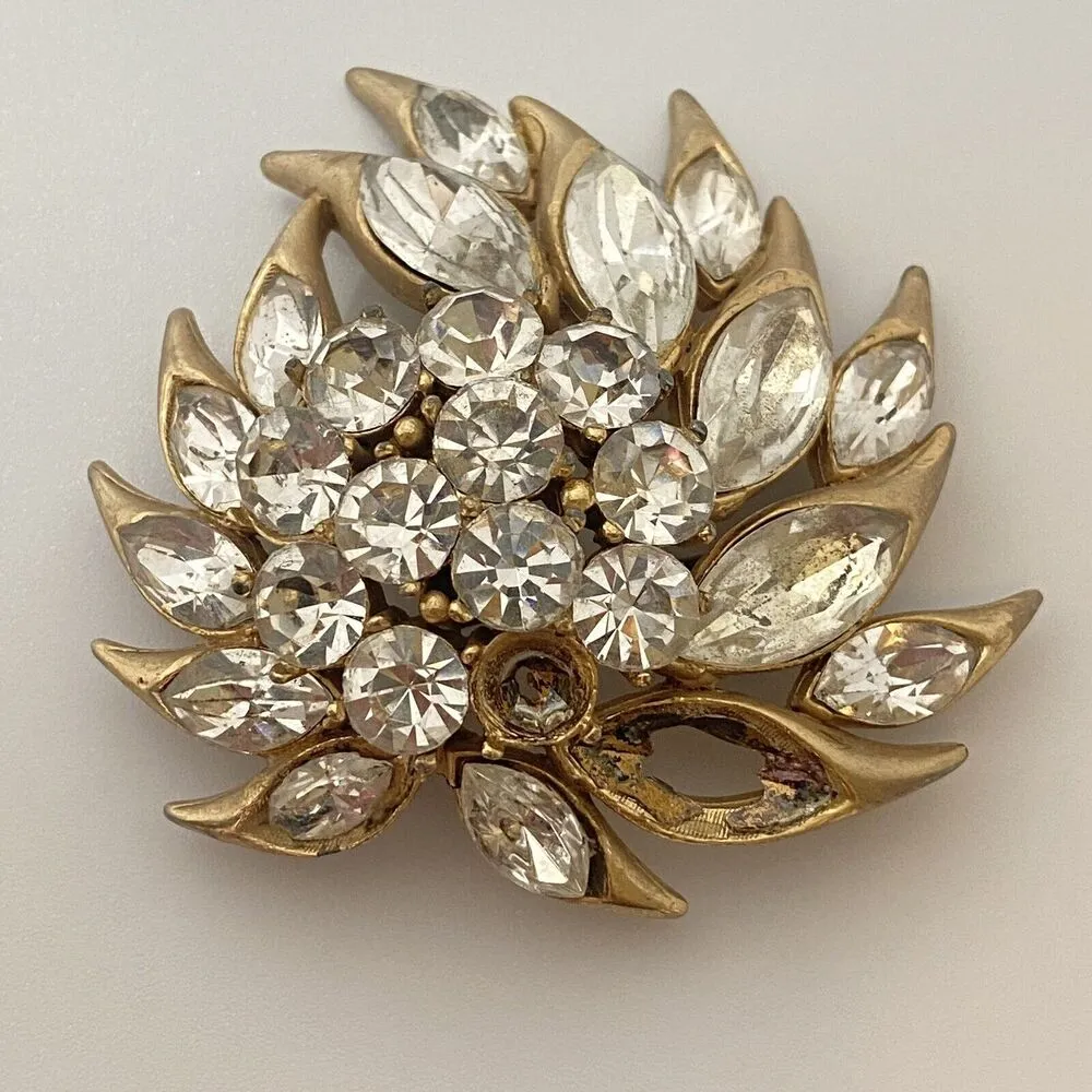 Vintage SPHINX Clear Rhinestone Large Brooch/Pin MISSING 2 RHINESTONE - Image 3