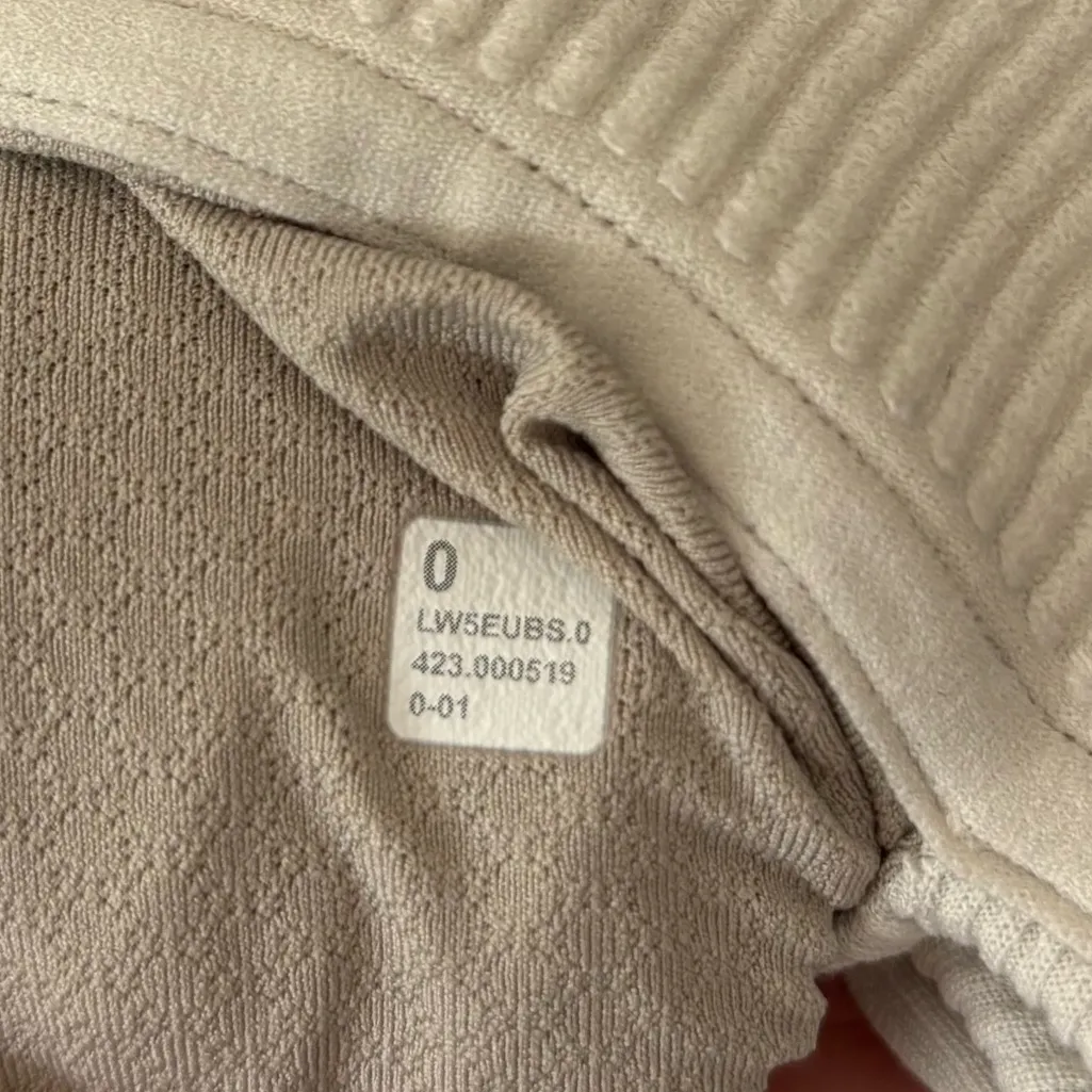 Lululemon  Ribbed Softstreme Zip-Leg High-Rise Cropped Pant Legging 25" in Bone - Image 13