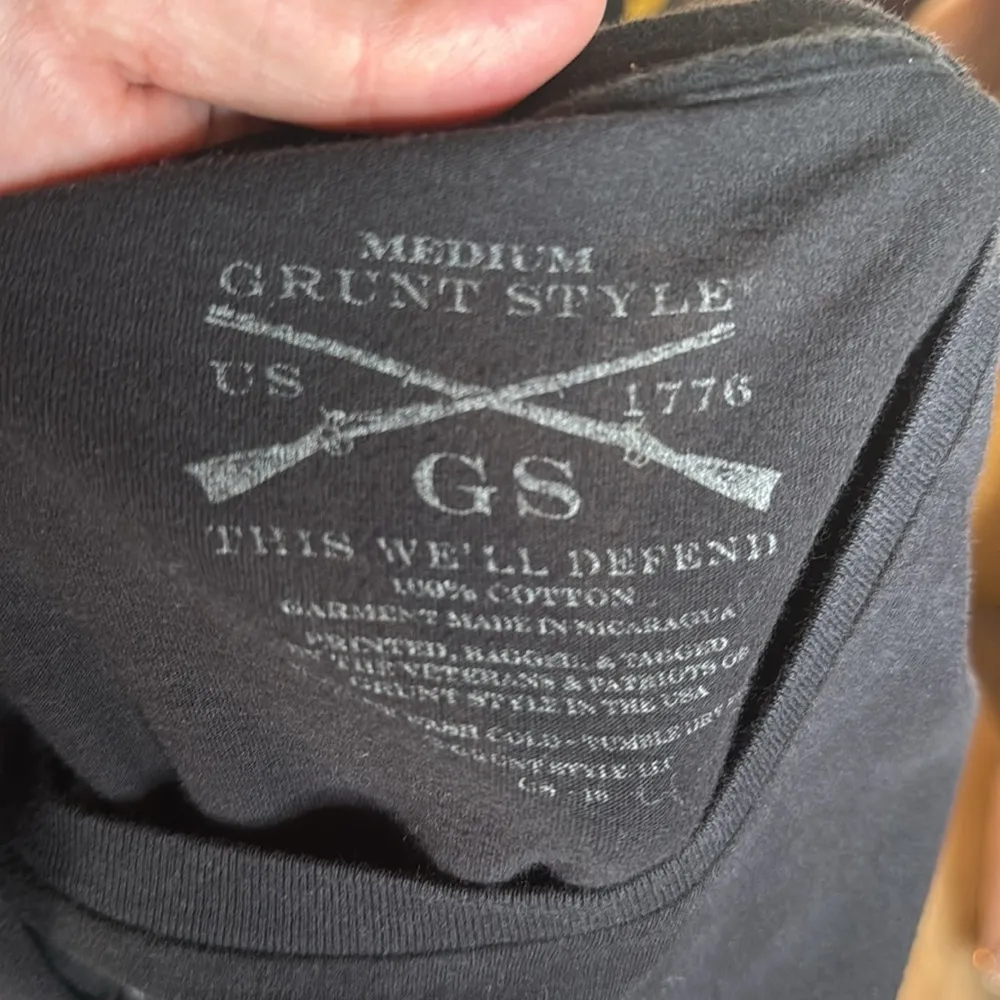 Grunt Style American Flag Superman Blue Line Crest Tee Size Medium - Image 8