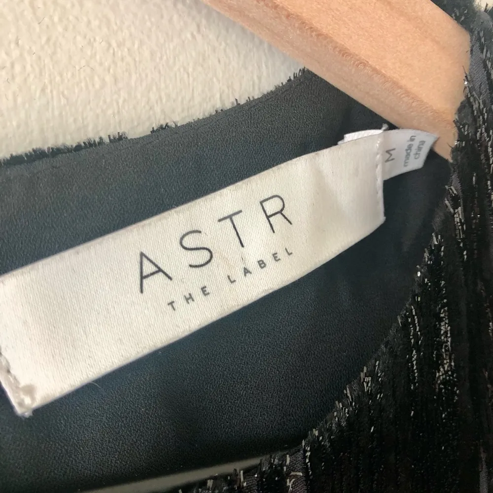 ASTR The Label Velvet Burnout Sleeveless Mini Dress in Black - Size M - Image 6