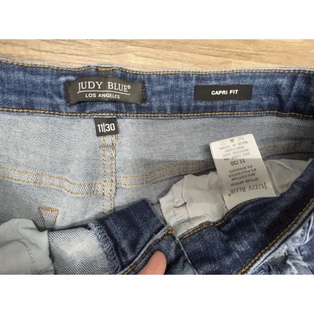 Judy Blue Jeans Women’s Size 11/30 Capri Fit Distressed Mid Rise Blue Stretch - Image 3
