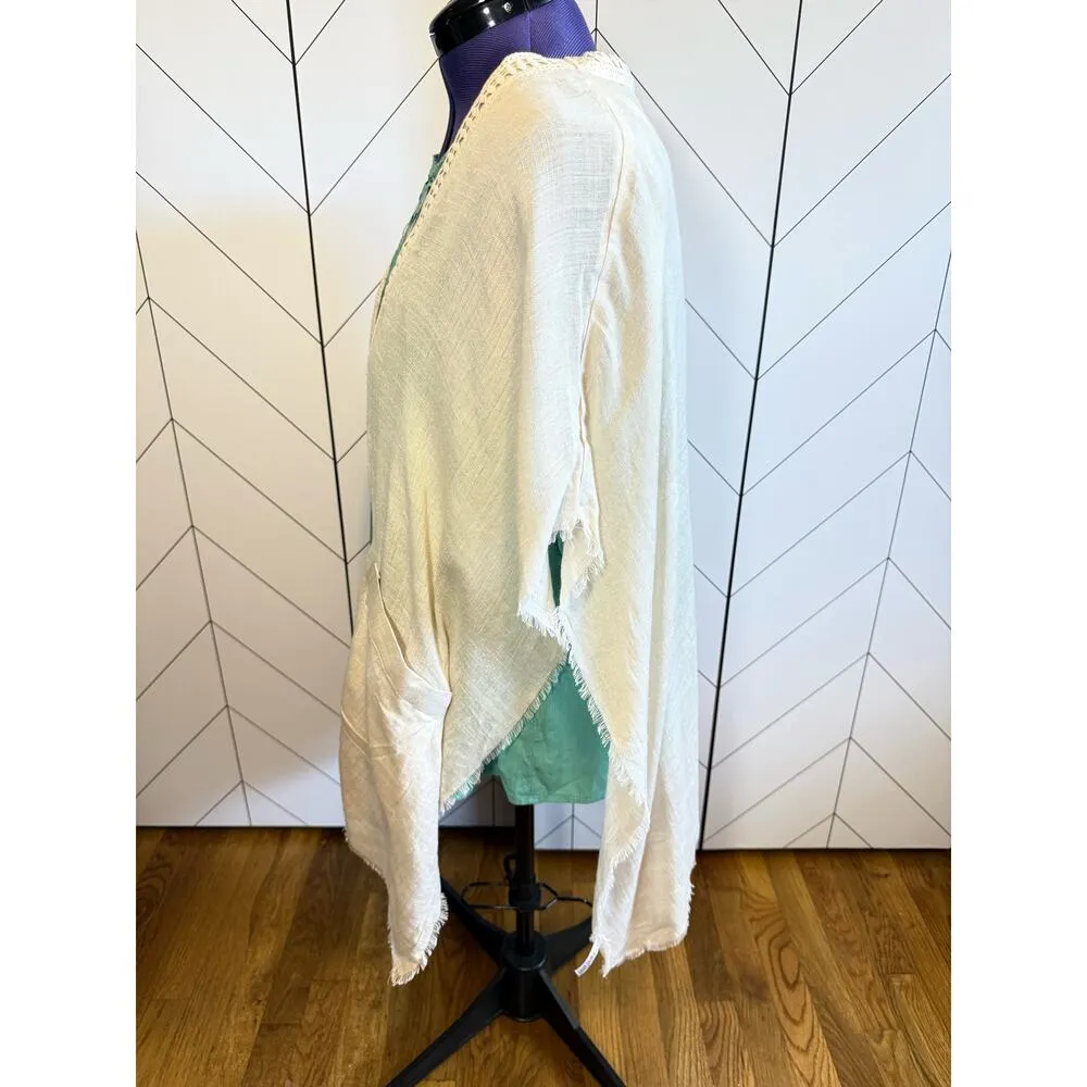 Treasure & Bond Women’s One Size Short Sleeve Lace Trim Raw Hemline Ruana Kimono - Image 2