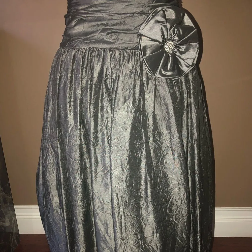 🎉HP🎉Casual Corner Cocktail Dress 👗 Black Size 4 - Image 4