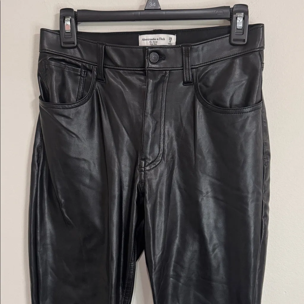 Abercrombie & Fitch Black The Skinny High Rise Faux Leather Jeans size 28 - Image 4