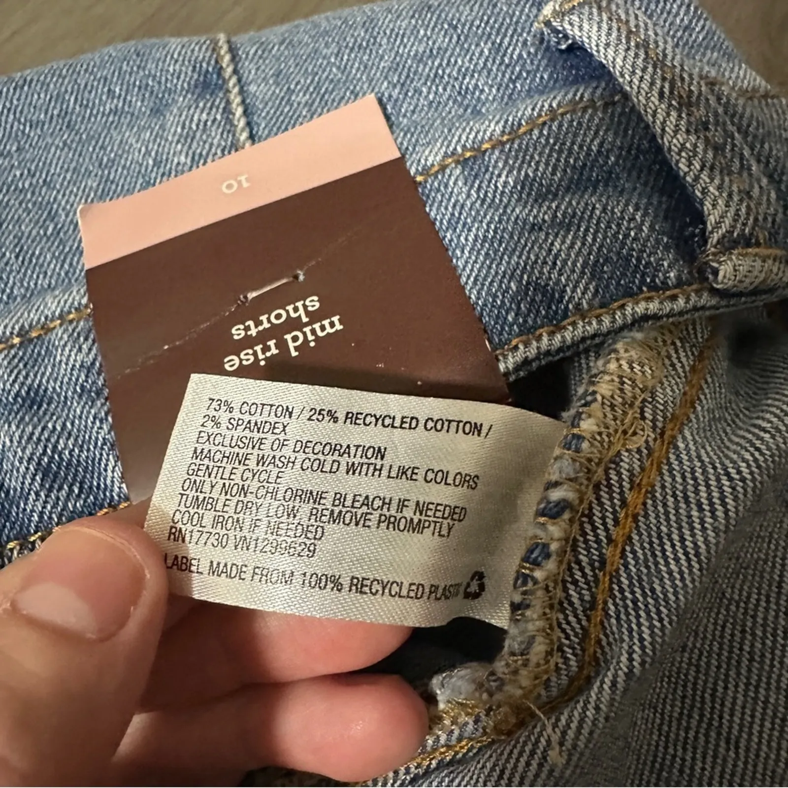 Knox Rose Light Wash Embroidered Side Pockets Raw Hem Mid Rise Shorts Sz 10 NEW‎ - Image 7