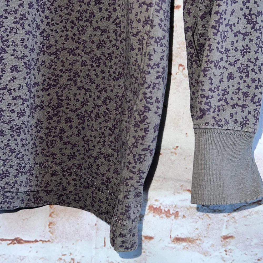 Duluth Trading Shirt Womens Large Gray Purple Tiny Floral Print Long Sleeve Crew - Image 3