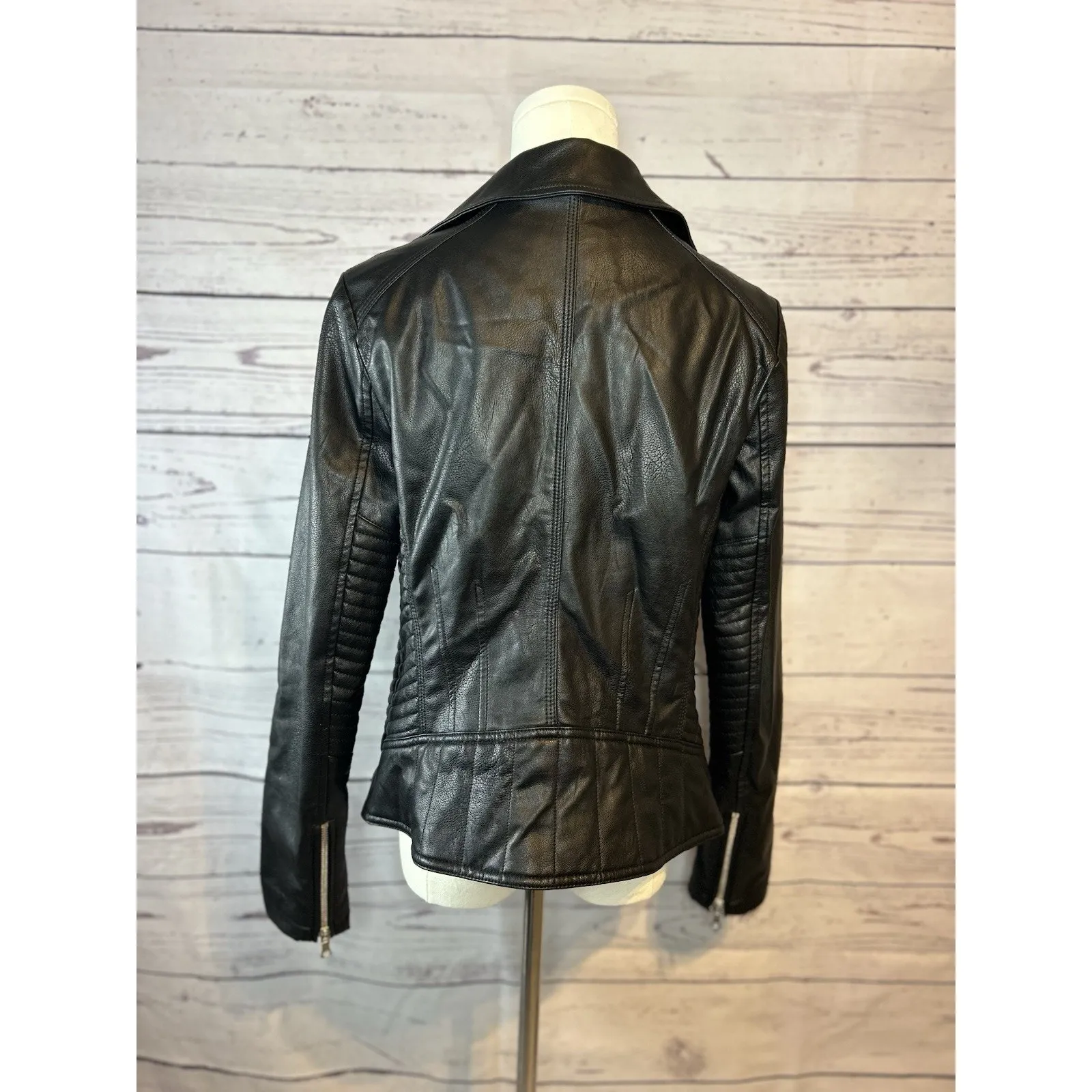 Black Faux Leather Moto Jacket Guess Size Medium - Image 4