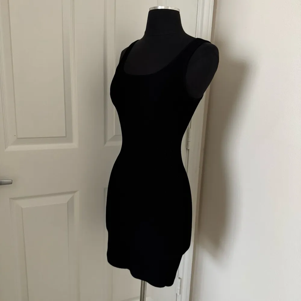 Aritzia Babaton Sculpt Knit Ribbed Dress Size XS - Image 6