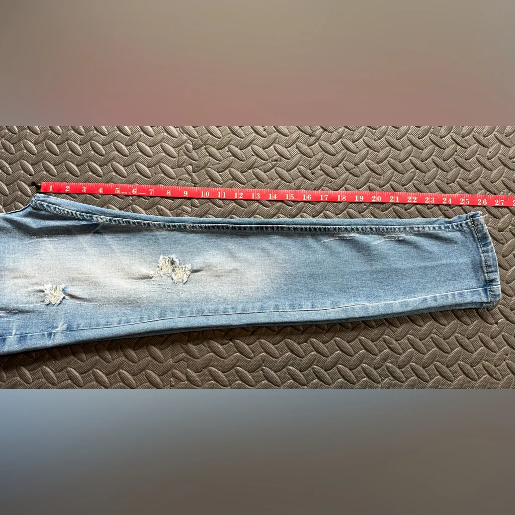 Encore jeans  Light Wash Distressed Crop Jean - Image 6