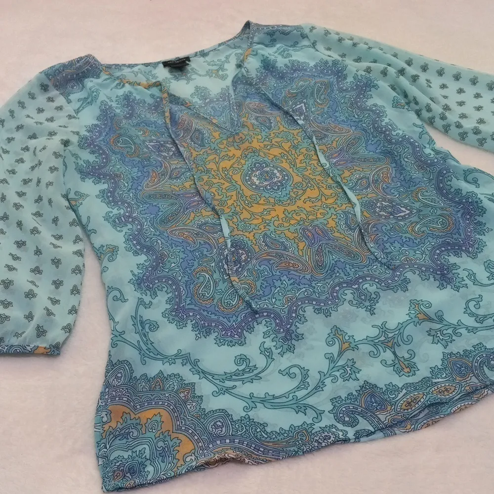 Ann Taylor Aqua and Lavender Paisley Print Boho Sheer Peasant Blouse - Image 10