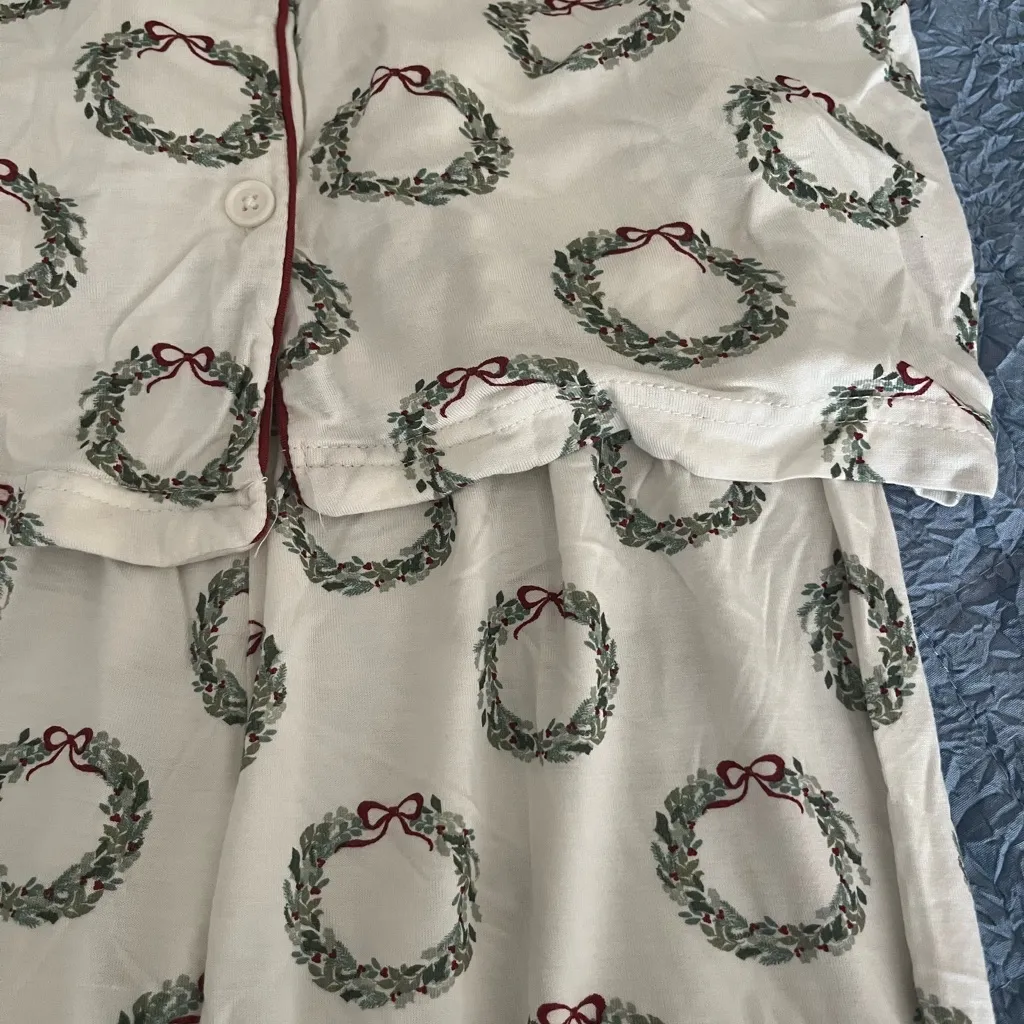 Milkberry Christmas Wreath Pajamas super soft women’s small Red - Image 2