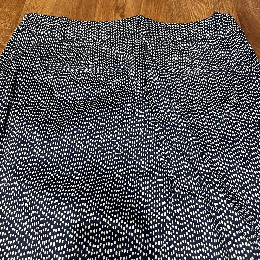 Chicos Womens Navy Blue White Polka Dot High Waist Capri Ankle Pants 6 Small - Image 3