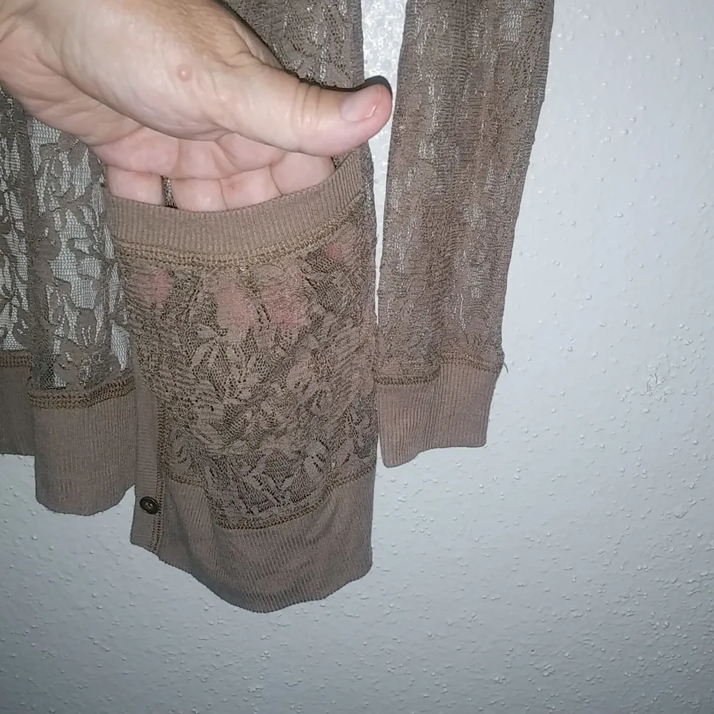 Forever21 L Button Front Cardigan Champagne Stretch Floral Lace Top - Image 5