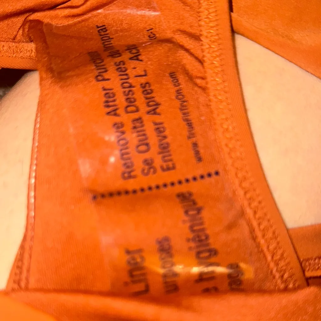 VICTORIA'S SECRET SWIM New 
Essential Ruched Swim Skirt‎ - Image 4