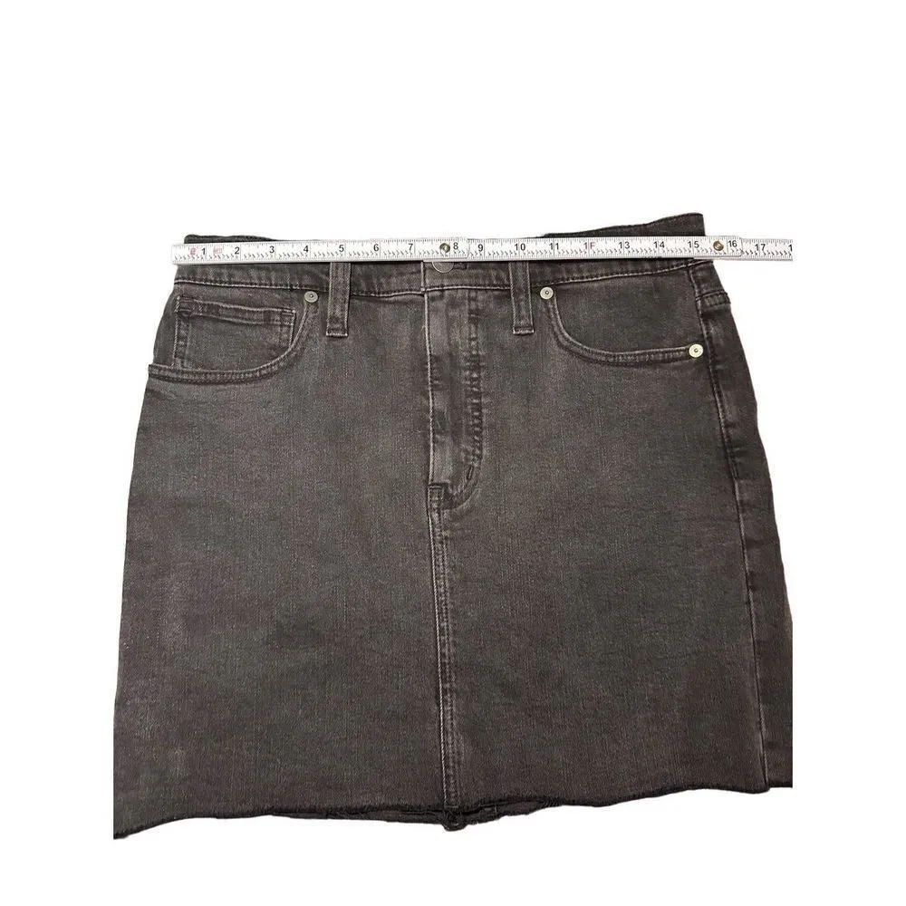 Madewell Stretch Denim Straight Mini Skirt in Ashcraft Wash: Raw-Hemmed Edition - Image 6