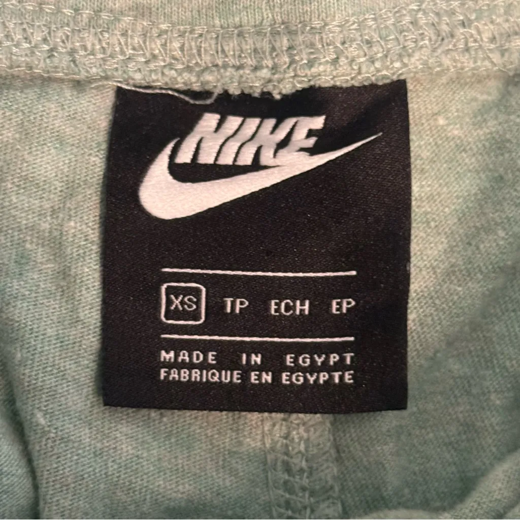 Nike Sportswear Gym Vintage Shorts in Green - Image 4