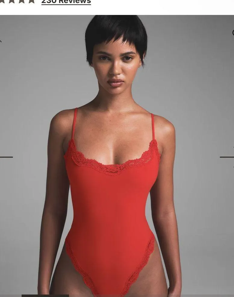 NWT SKIMS Fits Everybody Lace Cami Bodysuit - Image 4