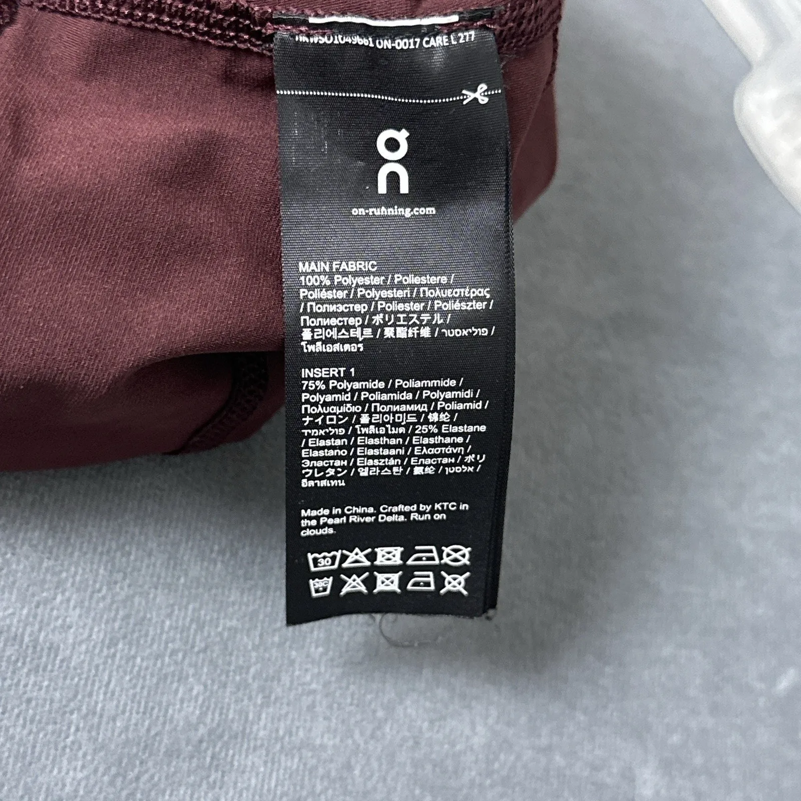 Run On Clouds Active Tights Women's XL Mulberry Capri Cropped Running - Image 9