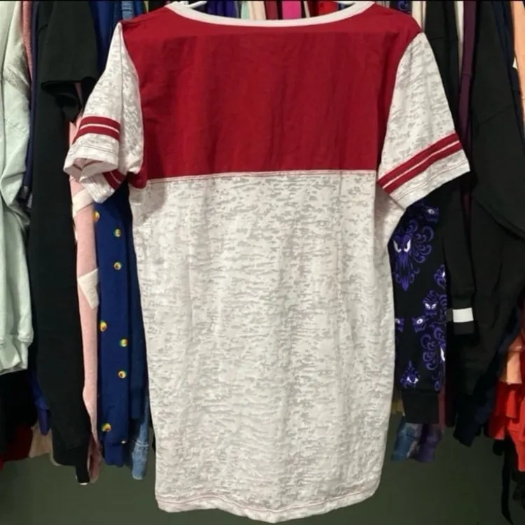 Universal studios x Harry Potter Wizarding world Gryffindor crest v - Image 5