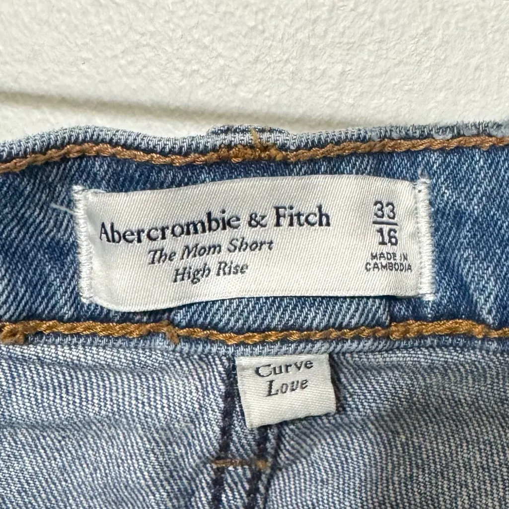 Abercrombie & Fitch The Mom Short High Rise Curve Love Size 16 / 33 - Image 3