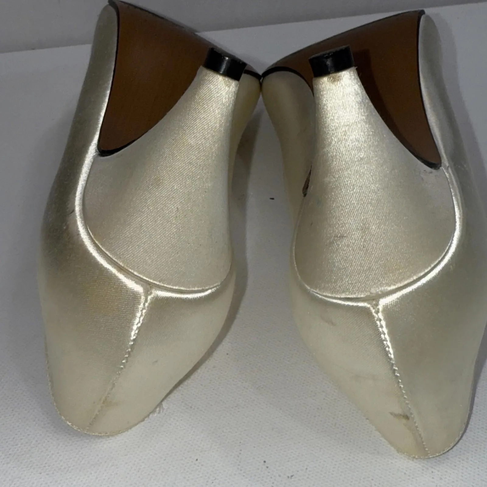 Vintage Dolce By Pierre Wedding Minimalist Ivory Satin Kitten Heel Pumps 8N Size 8 - Image 14