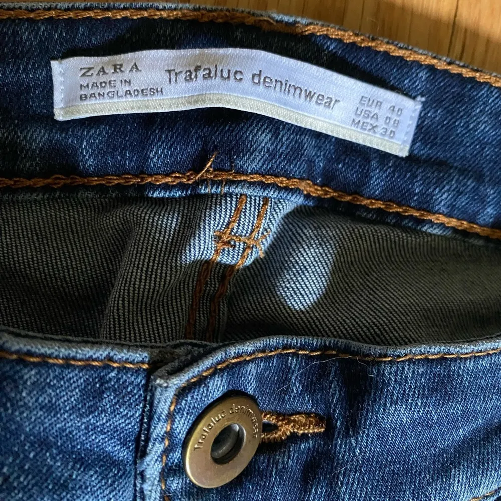 ZARA Trafaluc blue denim straight leg jeans size 8 - Image 2