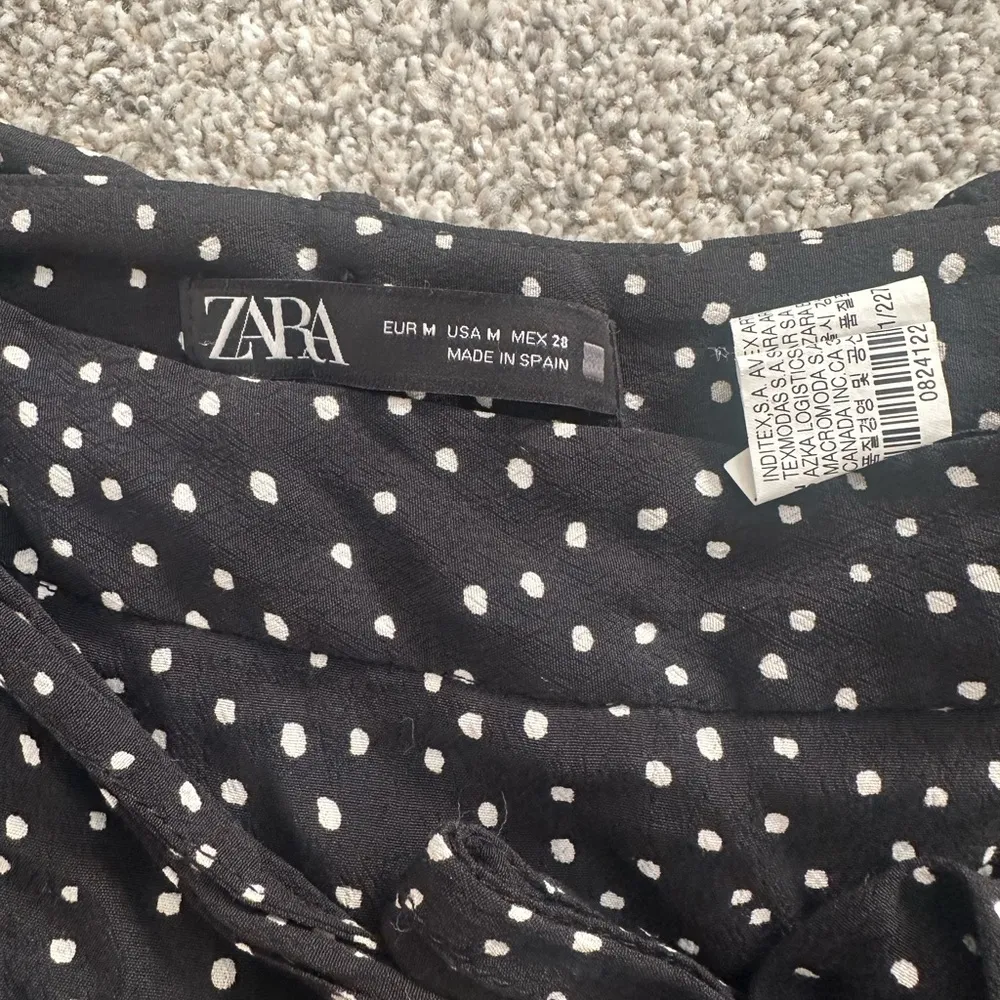 Zara Black and White Polka Dot Skirt - Image 4
