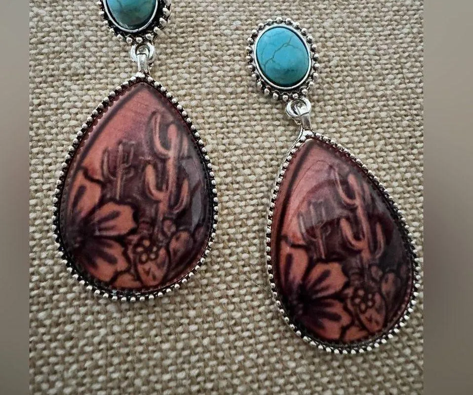 Western Earrings Brown - Image 2