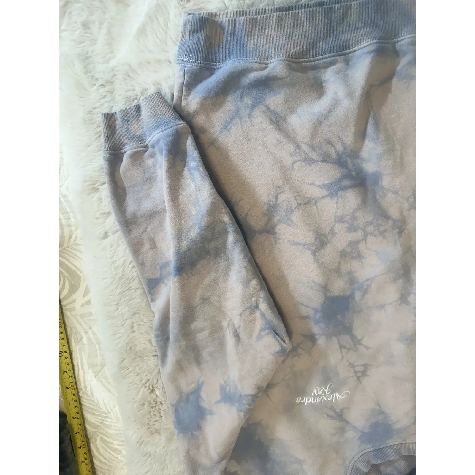 Alexandra Kay Women's Medium Tie‎ Dye All I've Ever Known Sweatshirt - Image 3