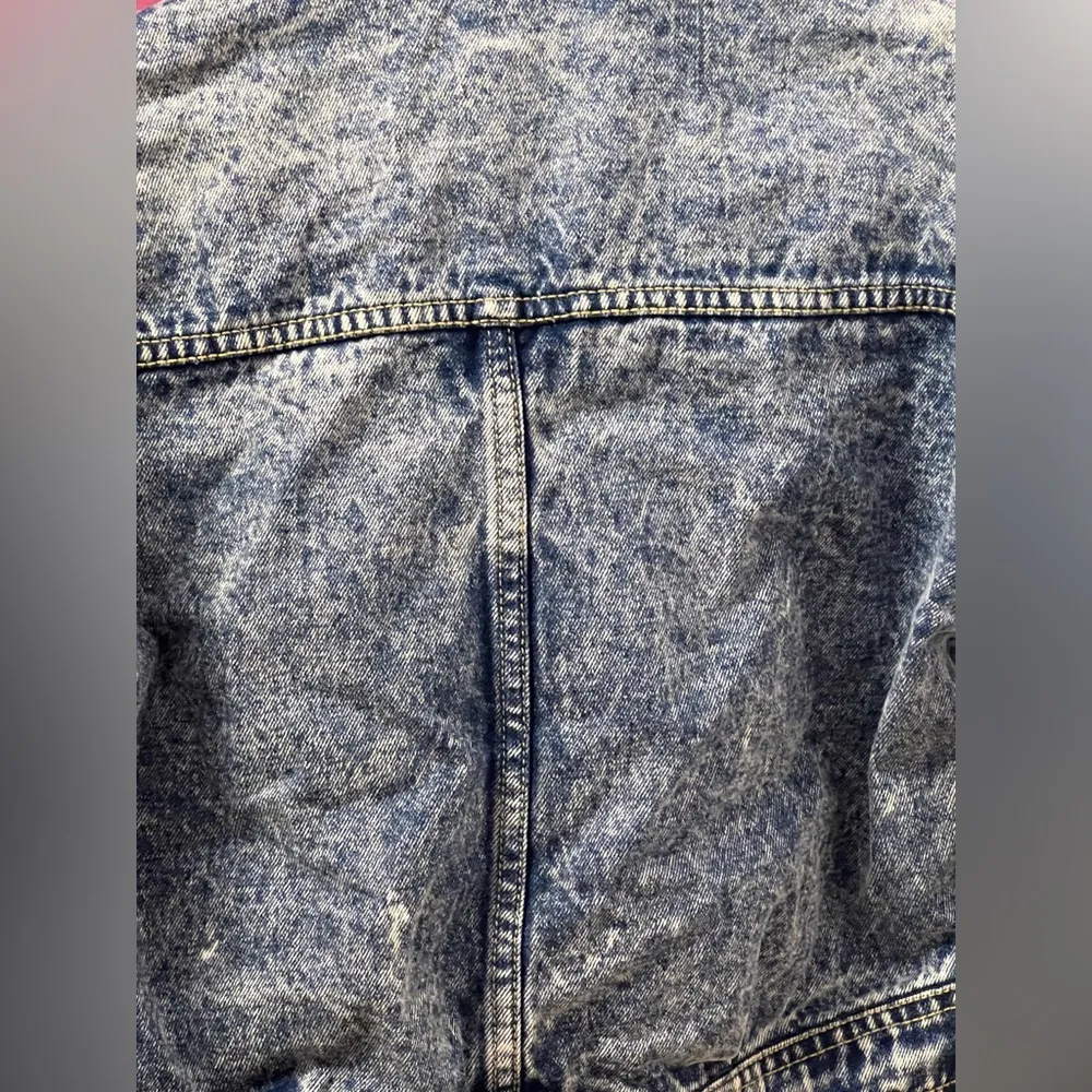 VintageTraffic Acid Wash women’s Denim Jacket Size M - Image 15