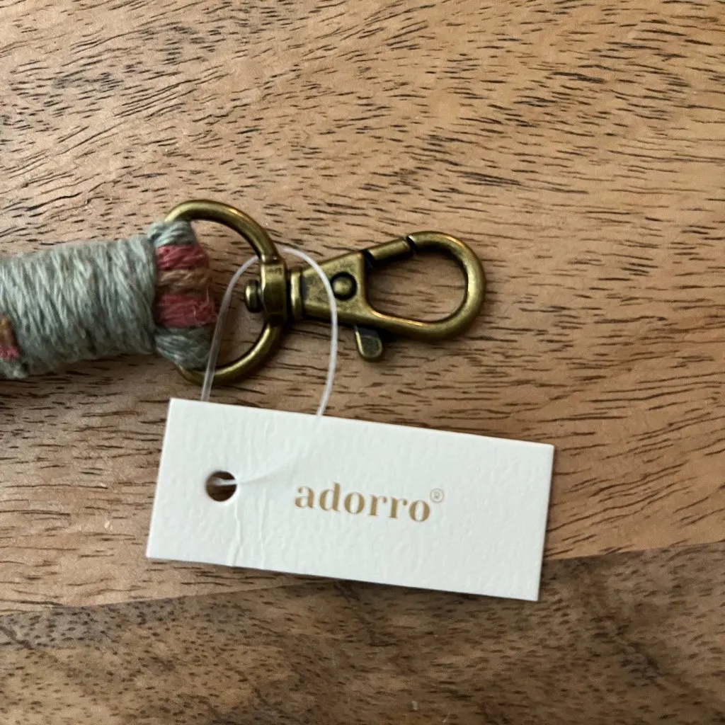 Adorro NWT macrame daisy flower wristlet keychain green pink girly cottage - Image 5