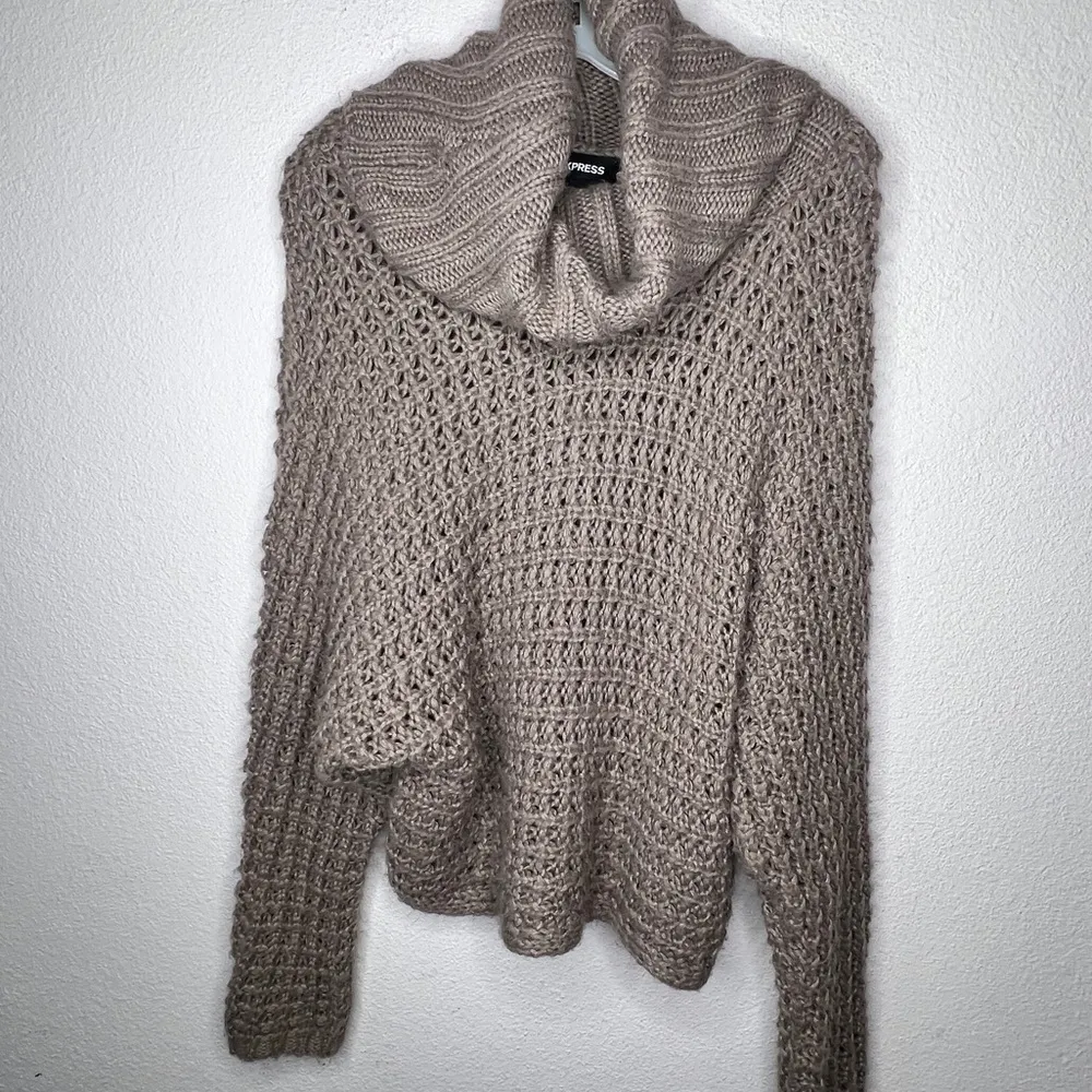 EXPRESS ‎ Chunky Sweater nwot - Image 8
