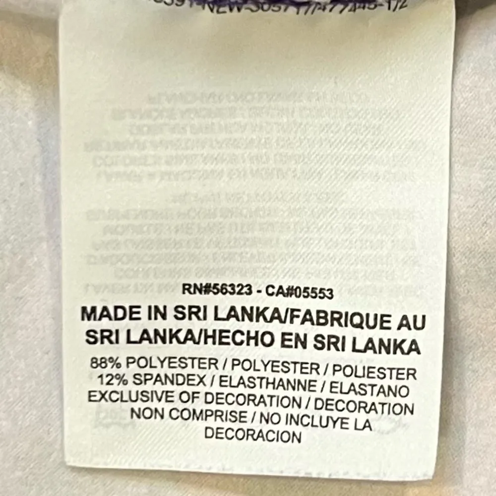 NWOT Nike Pro Women’s Dri Fit Aztec Design Half Zip Thumb Holes Medium - Image 5