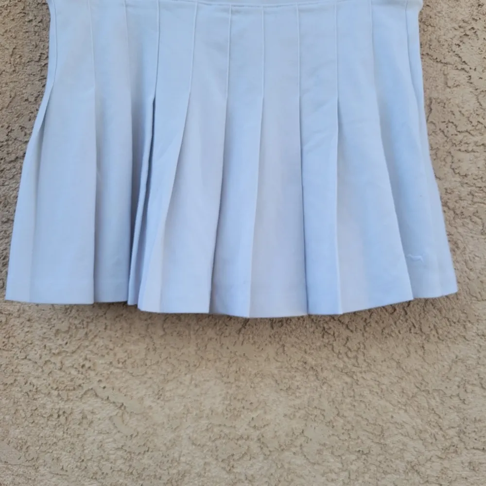 Victora Secret Elegant White Pleated Skirt Size L - Image 2