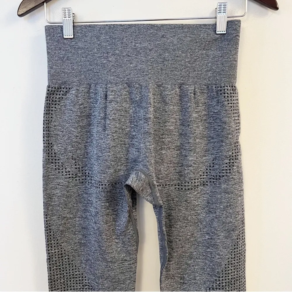 Iconi Gray High Rise Stretch Athletic 7/8 Length Leggings Activewear Gym Size L Size L - Image 6