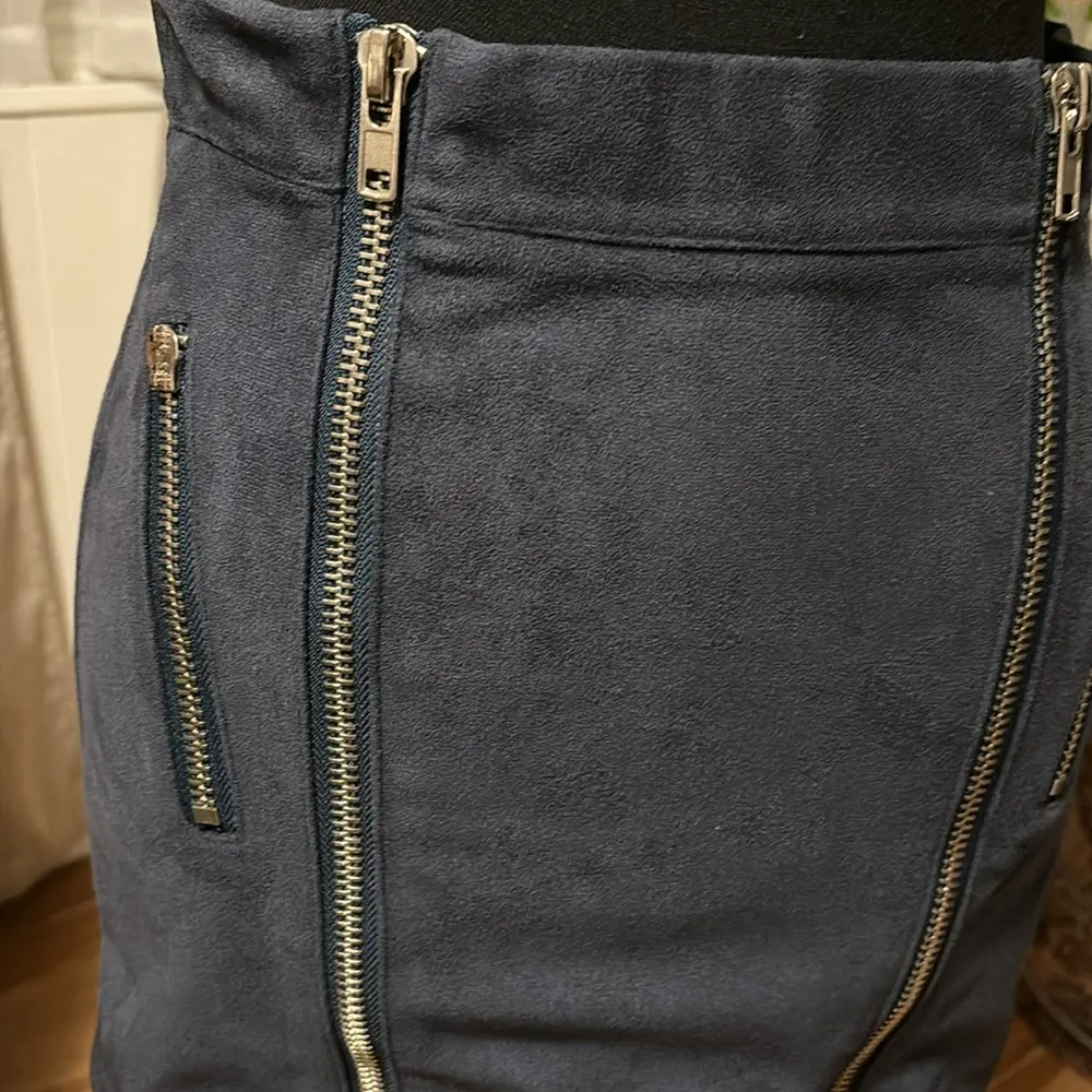 Sugarcloth Blue Velvet Mini Skirt Size 8 - Image 2