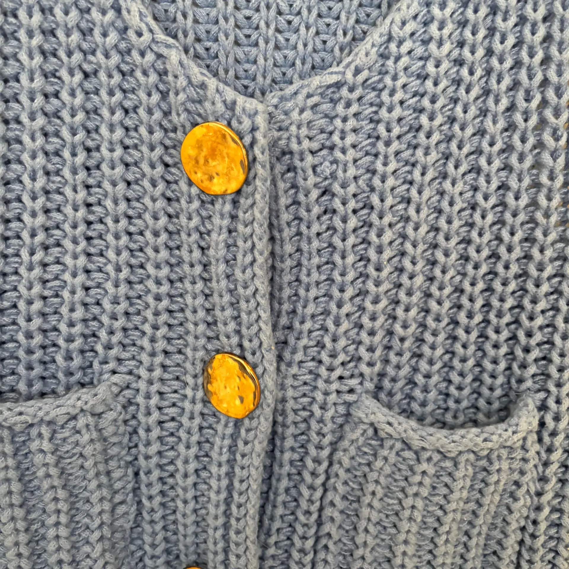 Women's Chunky Knit Button Down Sweater Vest with Pockets Blue Size M - Image 4