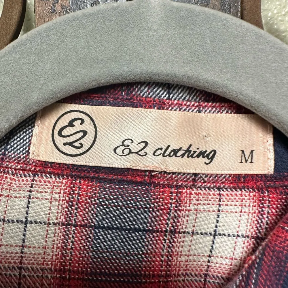 E2 Clothing long sleeve glitter plaid Top Blue Size M - Image 4